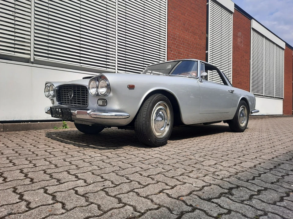 1961 Lancia Flaminia - Image 3 of 30