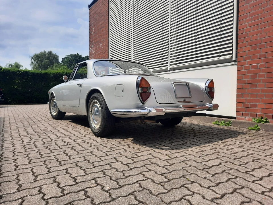 1961 Lancia Flaminia - Image 7 of 30