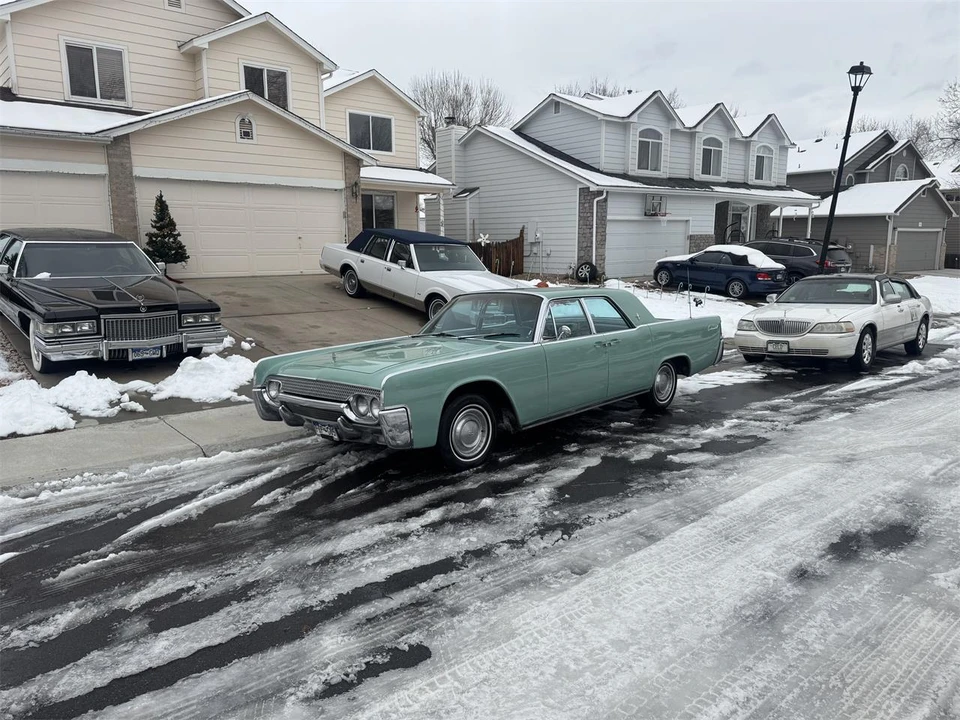 1961 Lincoln Continental 4th Gen - Image 9 of 14
