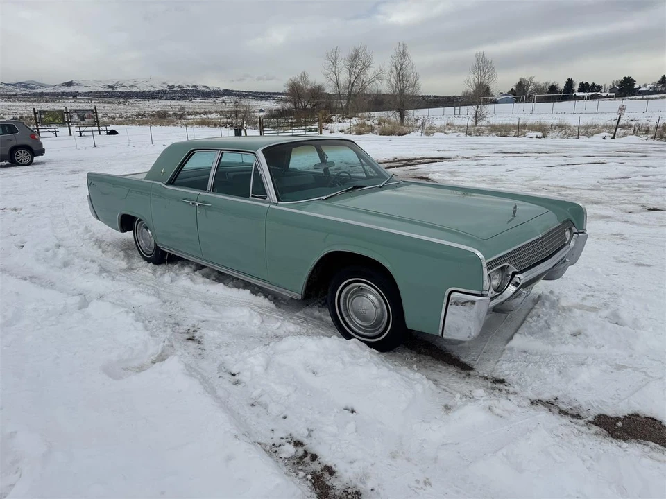 1961 Lincoln Continental 4th Gen - Image 4 of 14