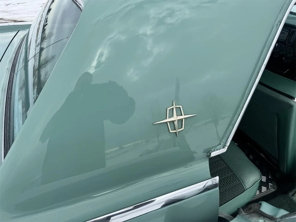 1961 Lincoln Continental 4th Gen - Image 11 of 14