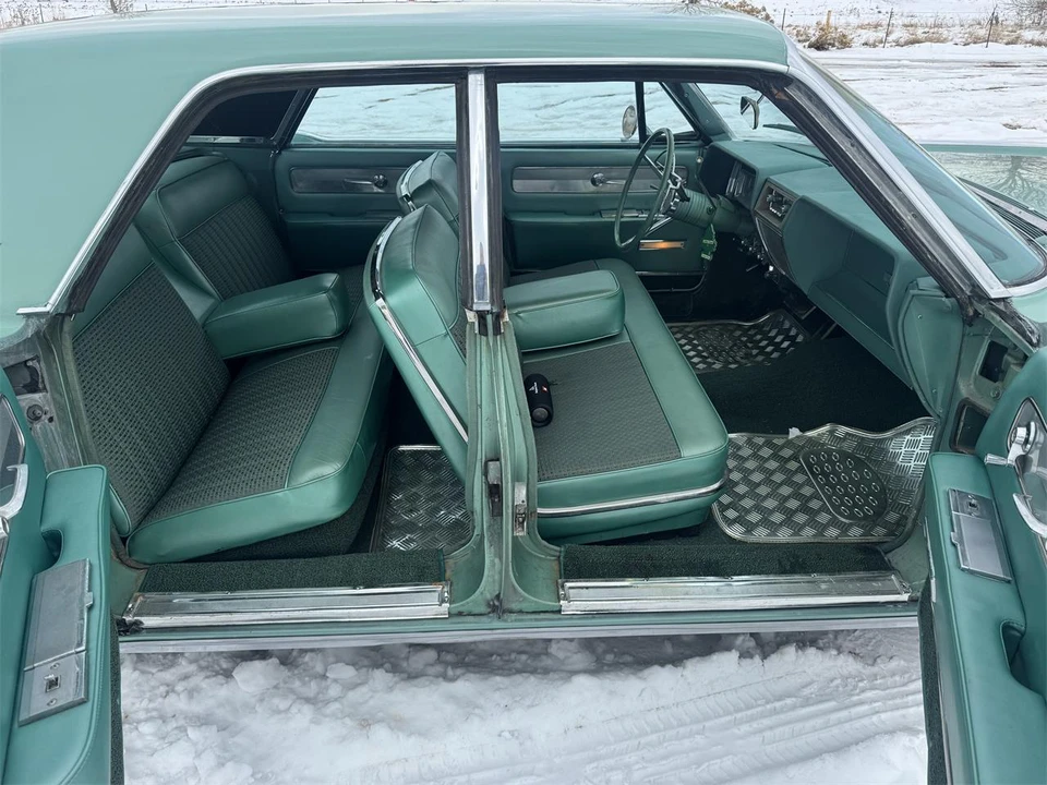 1961 Lincoln Continental 4th Gen - Image 13 of 14