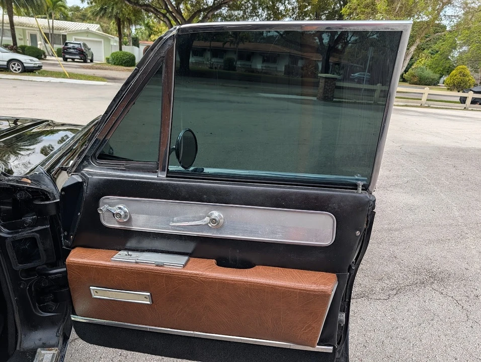 1961 Lincoln Continental 4th Gen - Image 14 of 21