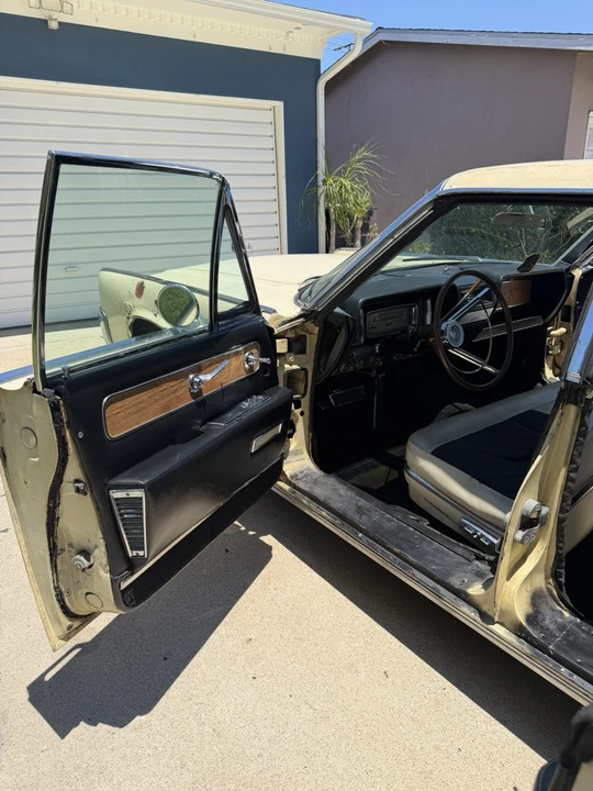1961 Lincoln Continental 4th Gen - Image 25 of 25
