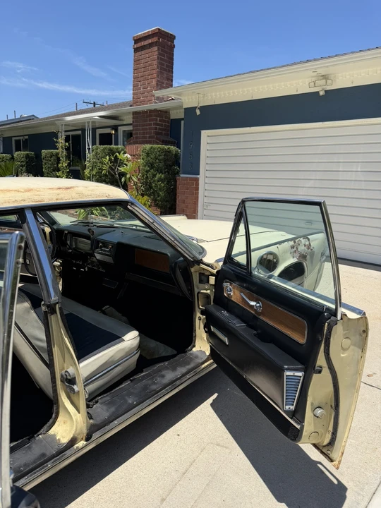 1961 Lincoln Continental 4th Gen - Image 14 of 25