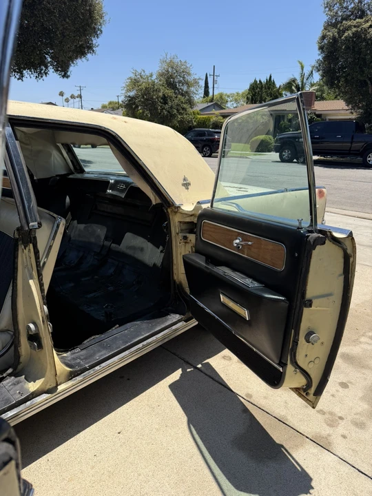 1961 Lincoln Continental 4th Gen - Image 21 of 25