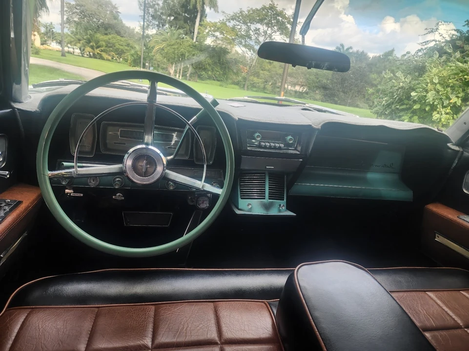 1961 Lincoln Continental 4th Gen - Image 13 of 21