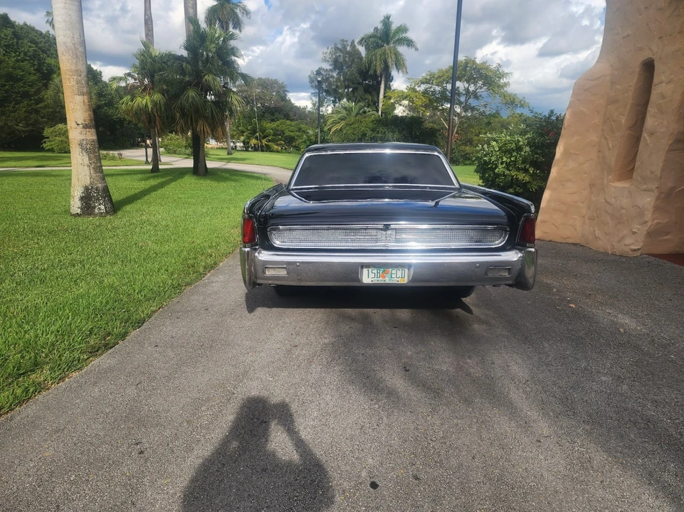 1961 Lincoln Continental 4th Gen - Image 5 of 21