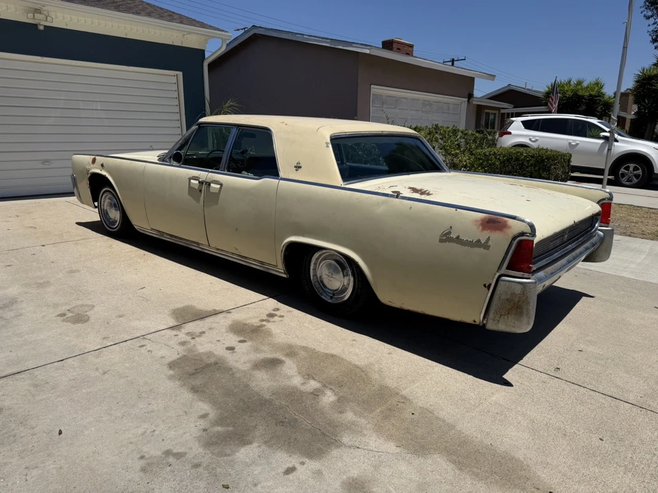 1961 Lincoln Continental 4th Gen - Image 6 of 25