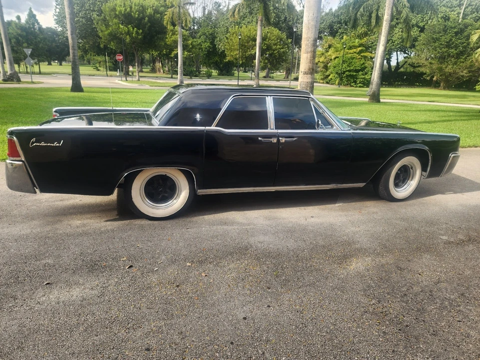 1961 Lincoln Continental 4th Gen - Image 7 of 21