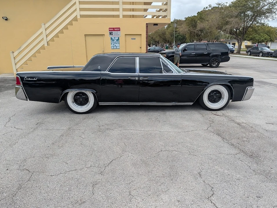 1961 Lincoln Continental 4th Gen - Image 7 of 21
