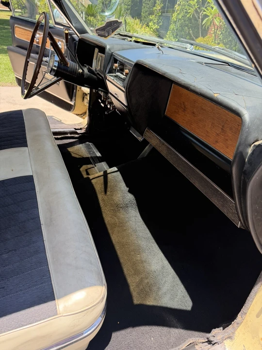 1961 Lincoln Continental 4th Gen - Image 9 of 25
