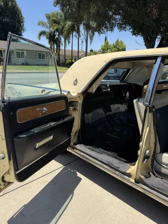 1961 Lincoln Continental 4th Gen - Image 8 of 25