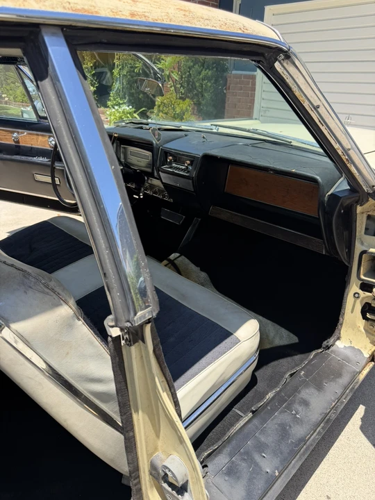 1961 Lincoln Continental 4th Gen - Image 16 of 25