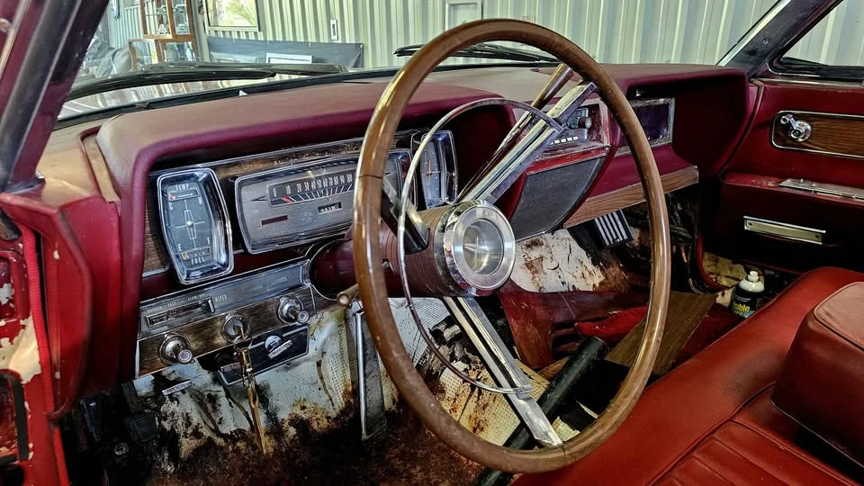 1961 Lincoln Continental 4th Gen - Image 4 of 7