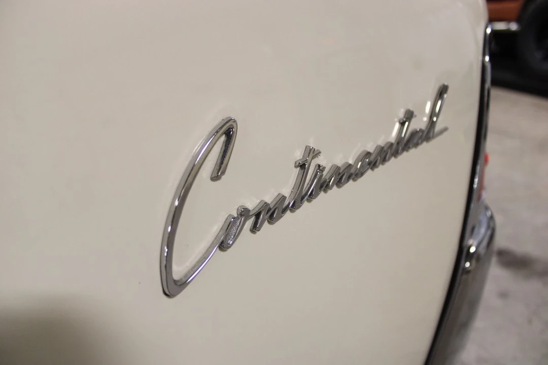 1961 Lincoln Continental 4th Gen - Image 18 of 21
