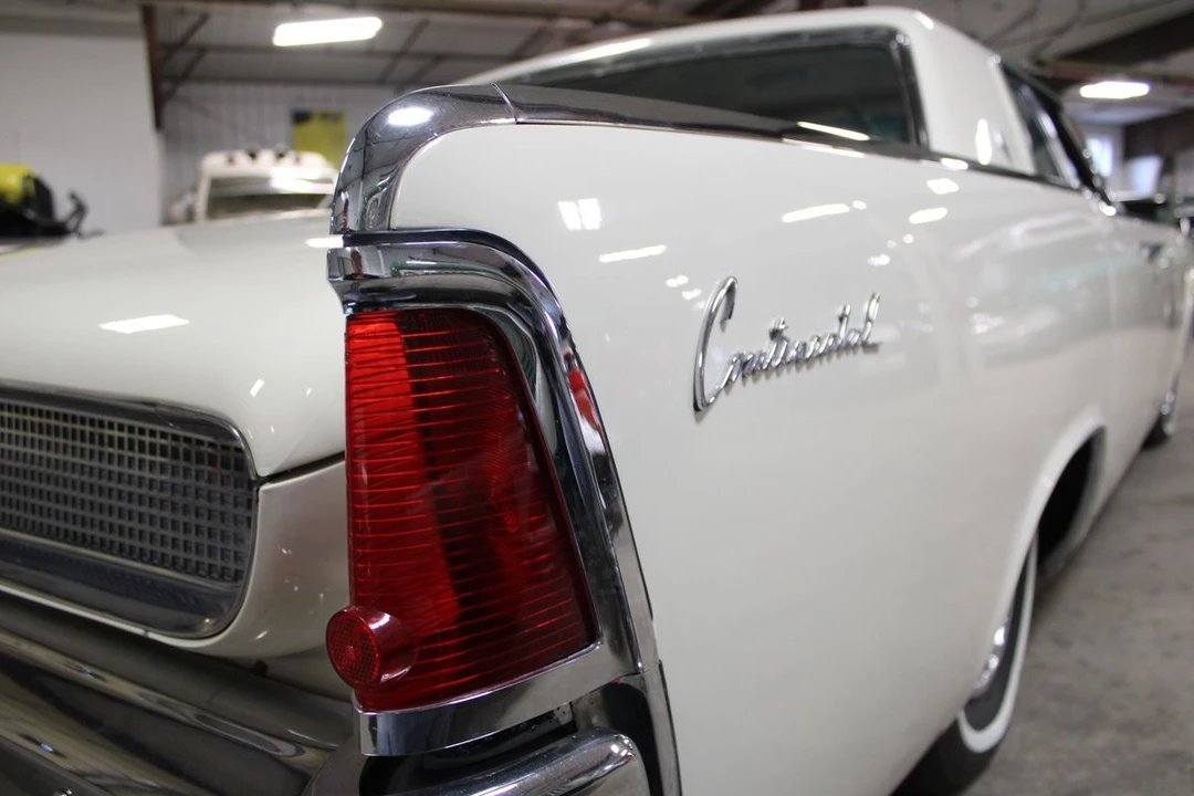 1961 Lincoln Continental 4th Gen - Image 13 of 21