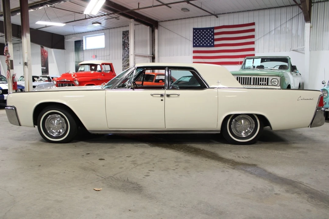1961 Lincoln Continental 4th Gen - Image 3 of 12