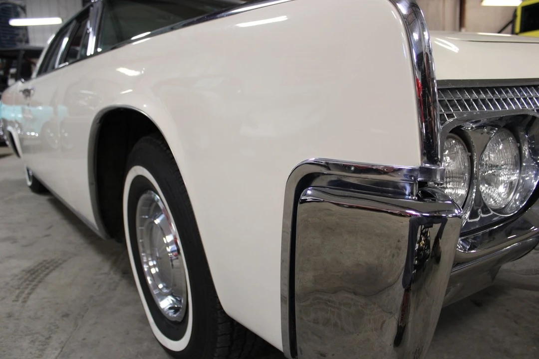 1961 Lincoln Continental 4th Gen - Image 14 of 21