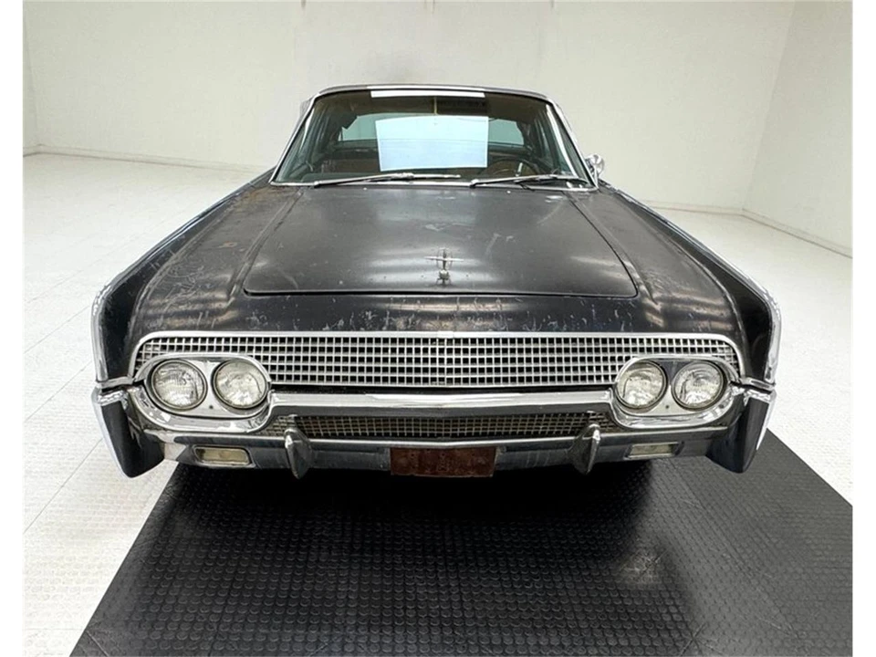 1961 Lincoln Continental 4th Gen - Image 8 of 31