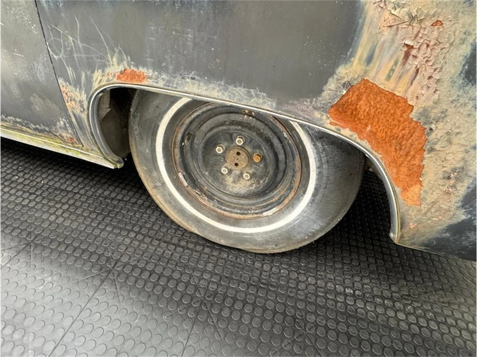 1961 Lincoln Continental 4th Gen - Image 19 of 31