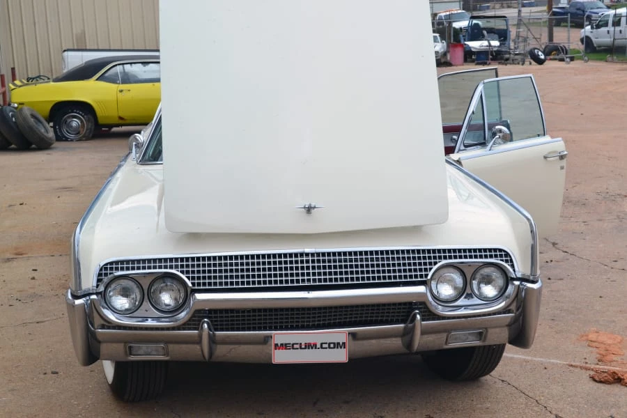 1961 Lincoln Continental 4th Gen - Image 5 of 6