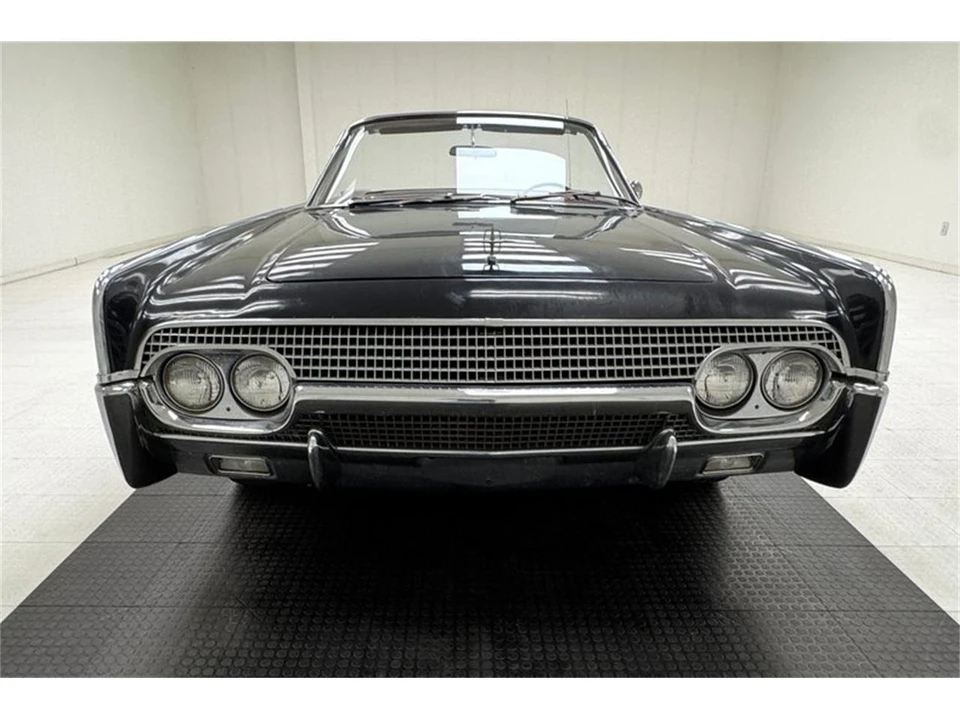 1961 Lincoln Continental 4th Gen - Image 8 of 31