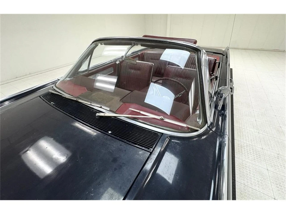 1961 Lincoln Continental 4th Gen - Image 13 of 31