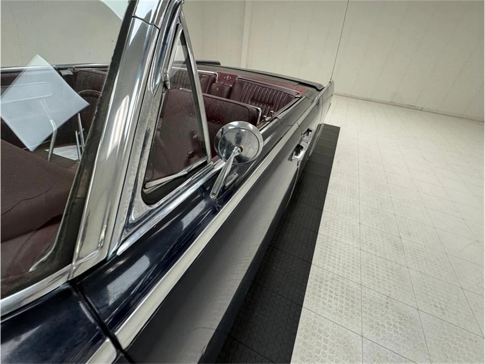 1961 Lincoln Continental 4th Gen - Image 14 of 31