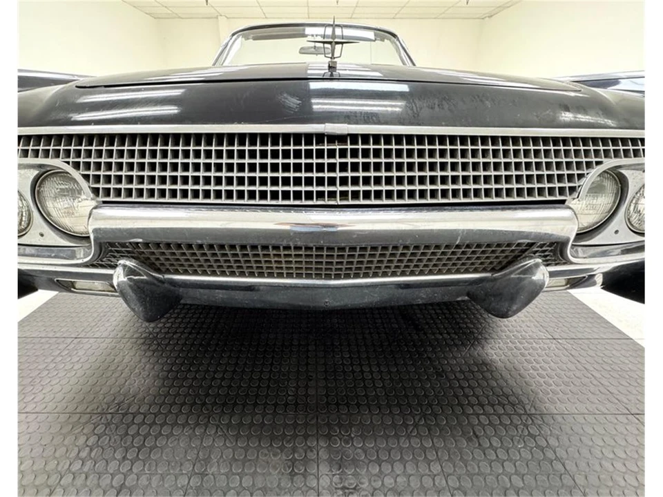 1961 Lincoln Continental 4th Gen - Image 9 of 31