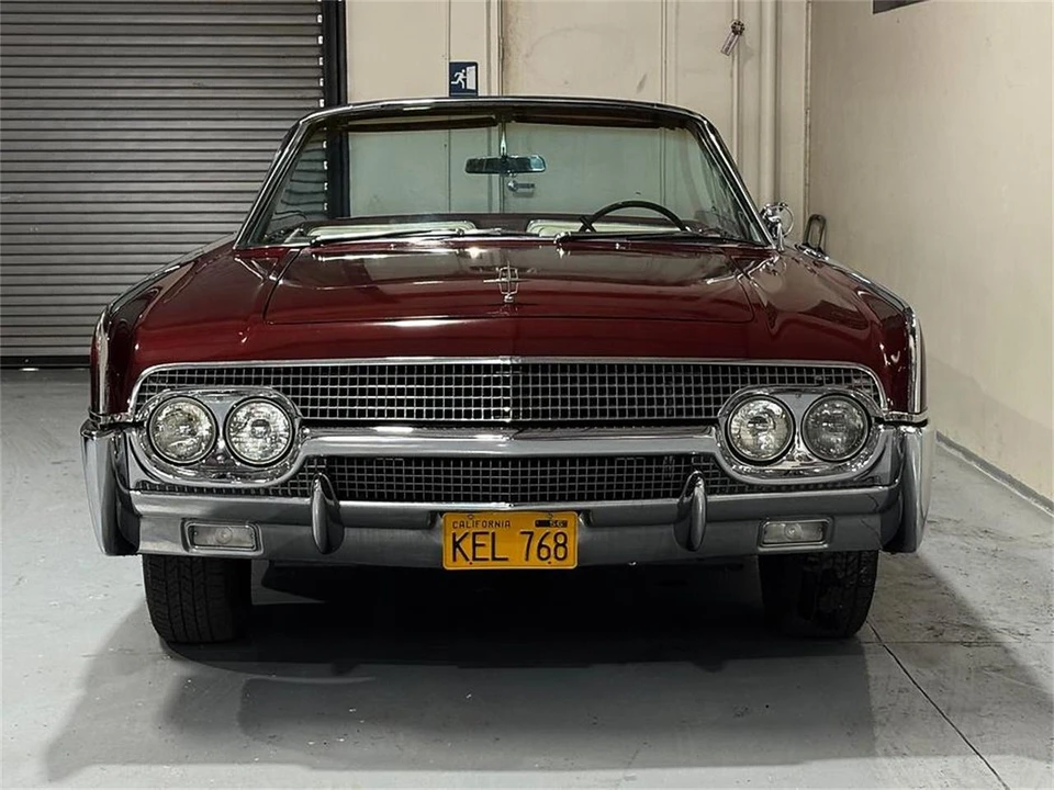 1961 Lincoln Continental 4th Gen - Image 4 of 31