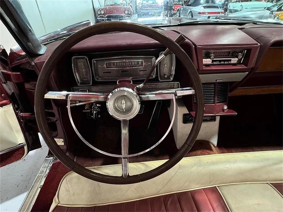 1961 Lincoln Continental 4th Gen - Image 7 of 31