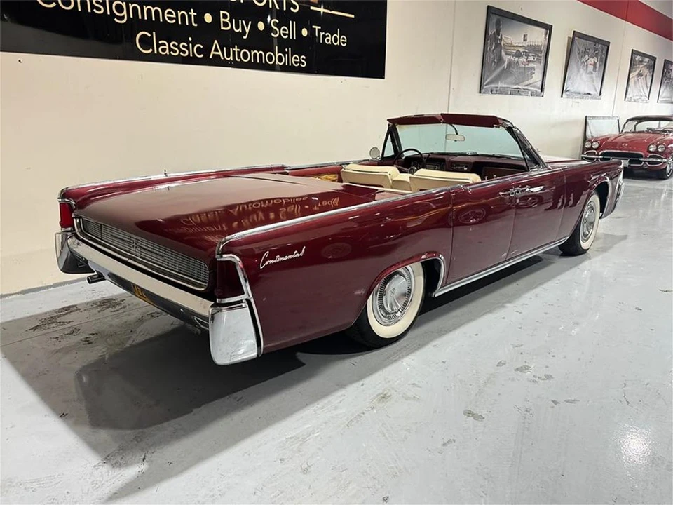 1961 Lincoln Continental 4th Gen - Image 6 of 31