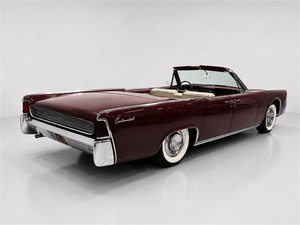 1961 Lincoln Continental 4th Gen - Image 3 of 31
