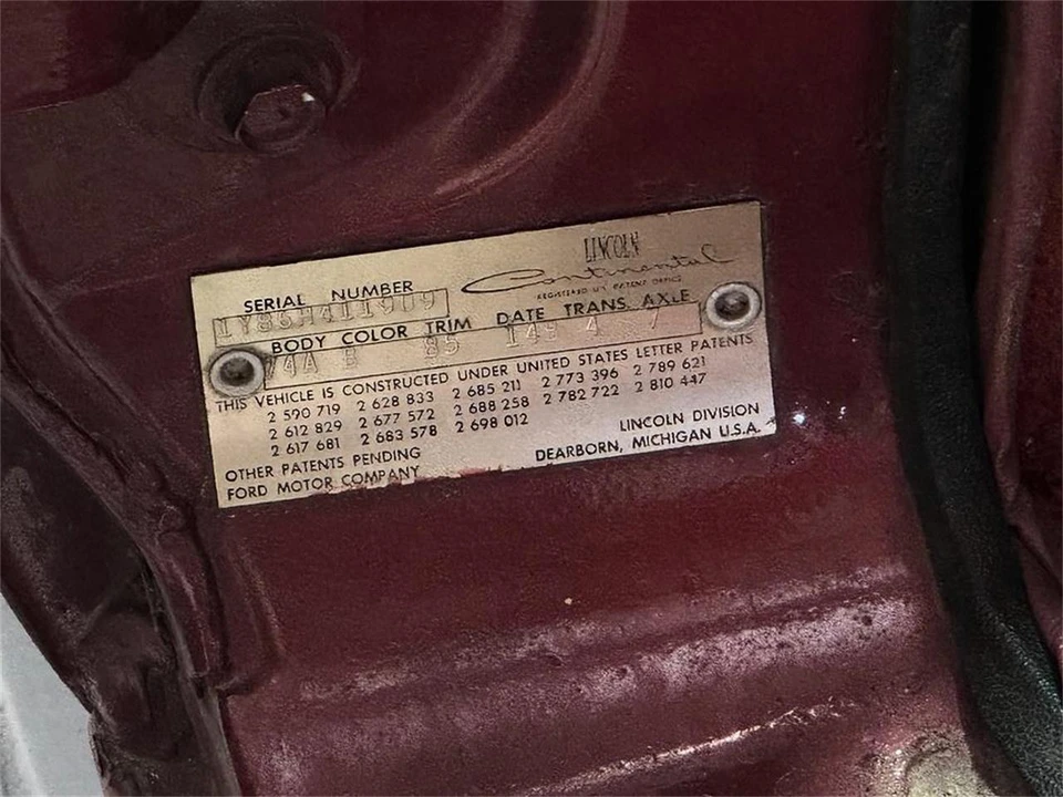 1961 Lincoln Continental 4th Gen - Image 18 of 31