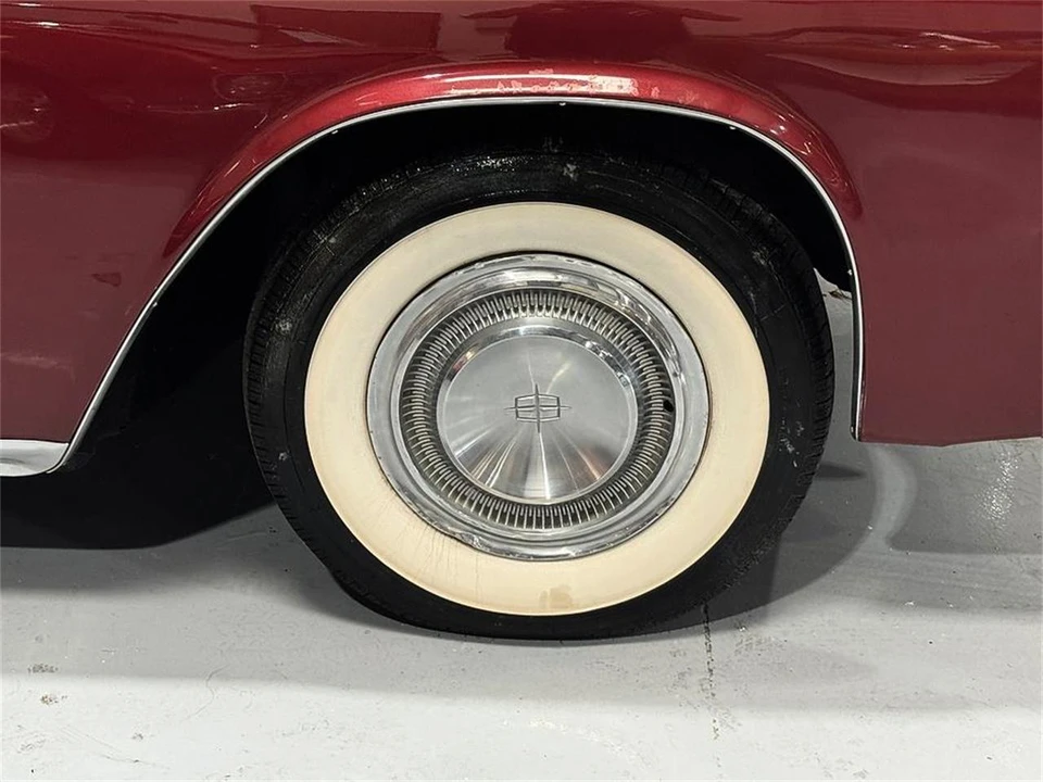 1961 Lincoln Continental 4th Gen - Image 26 of 31