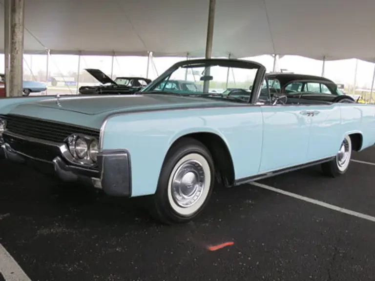 1961 Lincoln Continental 4th Gen - Image 2 of 2