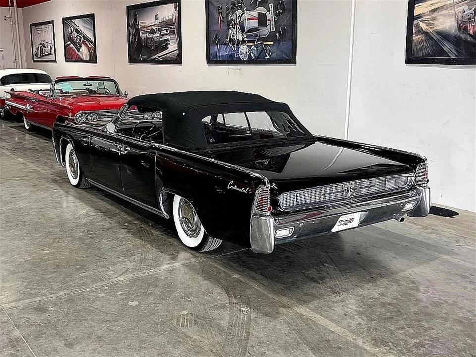 1961 Lincoln Continental 4th Gen - Image 15 of 26
