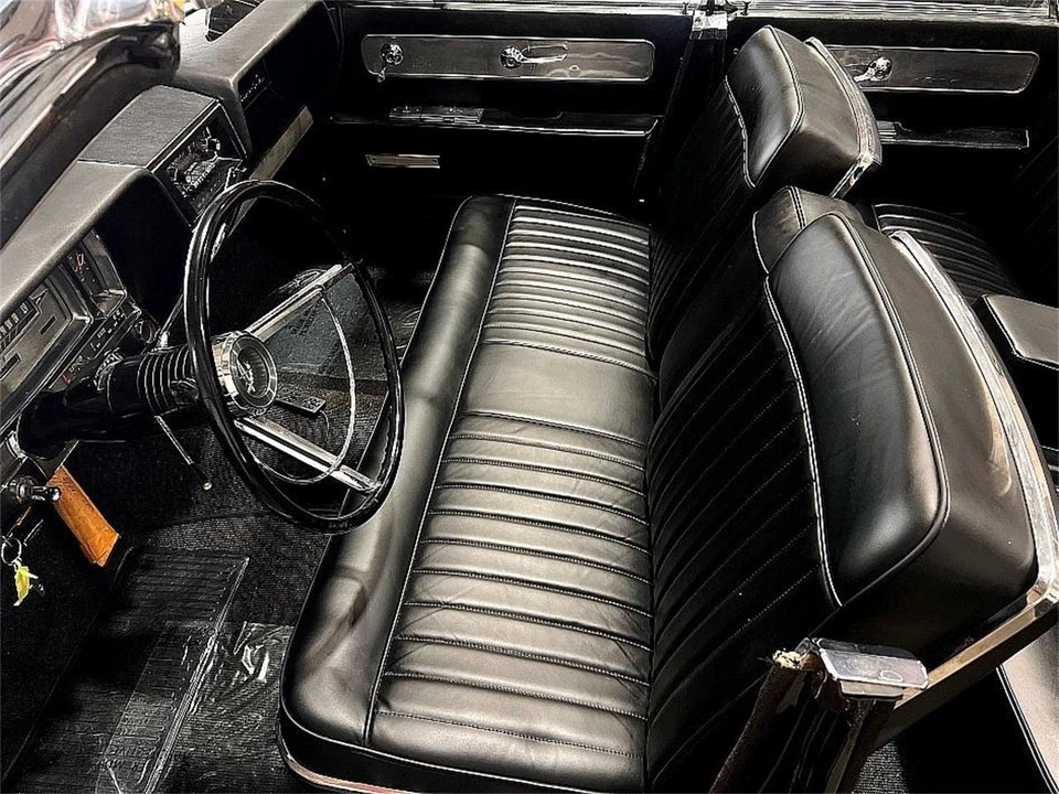 1961 Lincoln Continental 4th Gen - Image 18 of 26