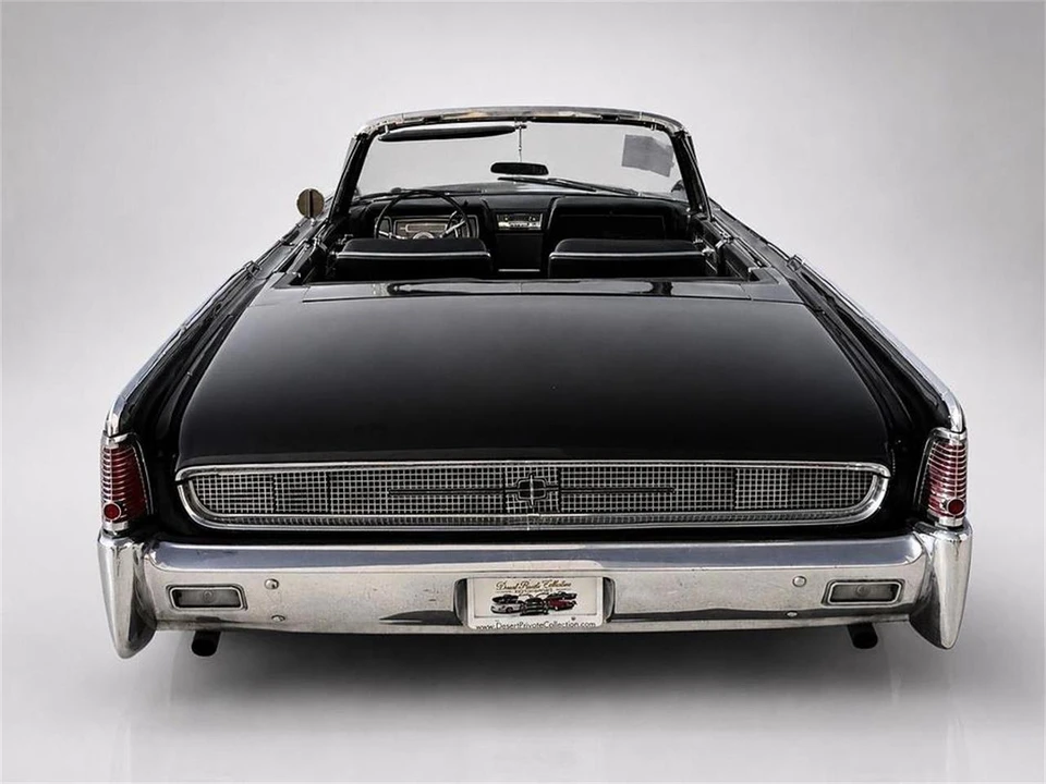 1961 Lincoln Continental 4th Gen - Image 4 of 26