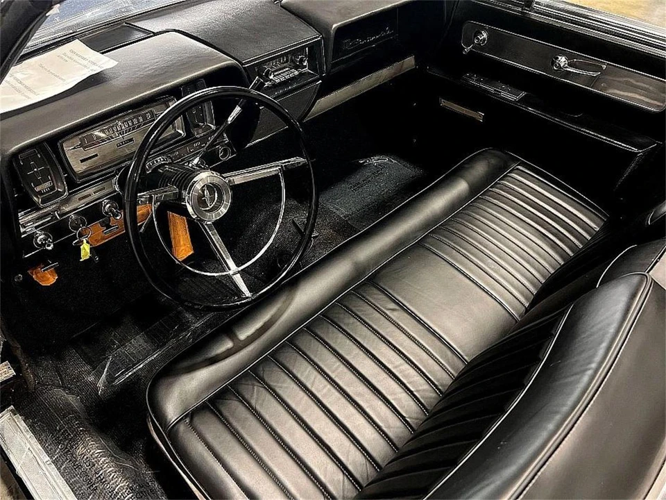 1961 Lincoln Continental 4th Gen - Image 17 of 26