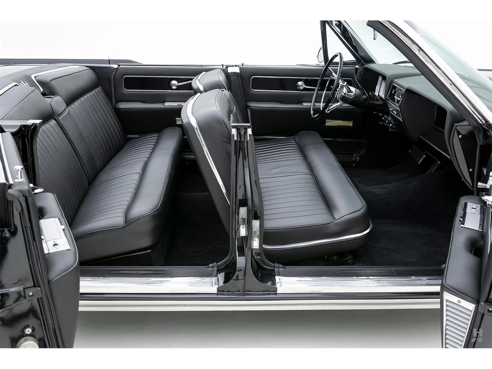 1961 Lincoln Continental 4th Gen - Image 12 of 31
