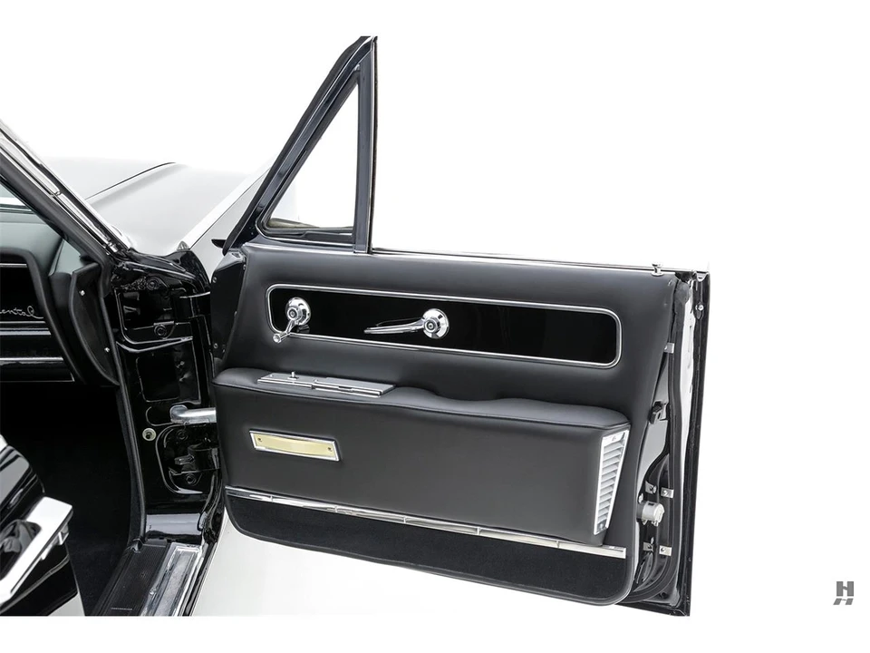 1961 Lincoln Continental 4th Gen - Image 15 of 31