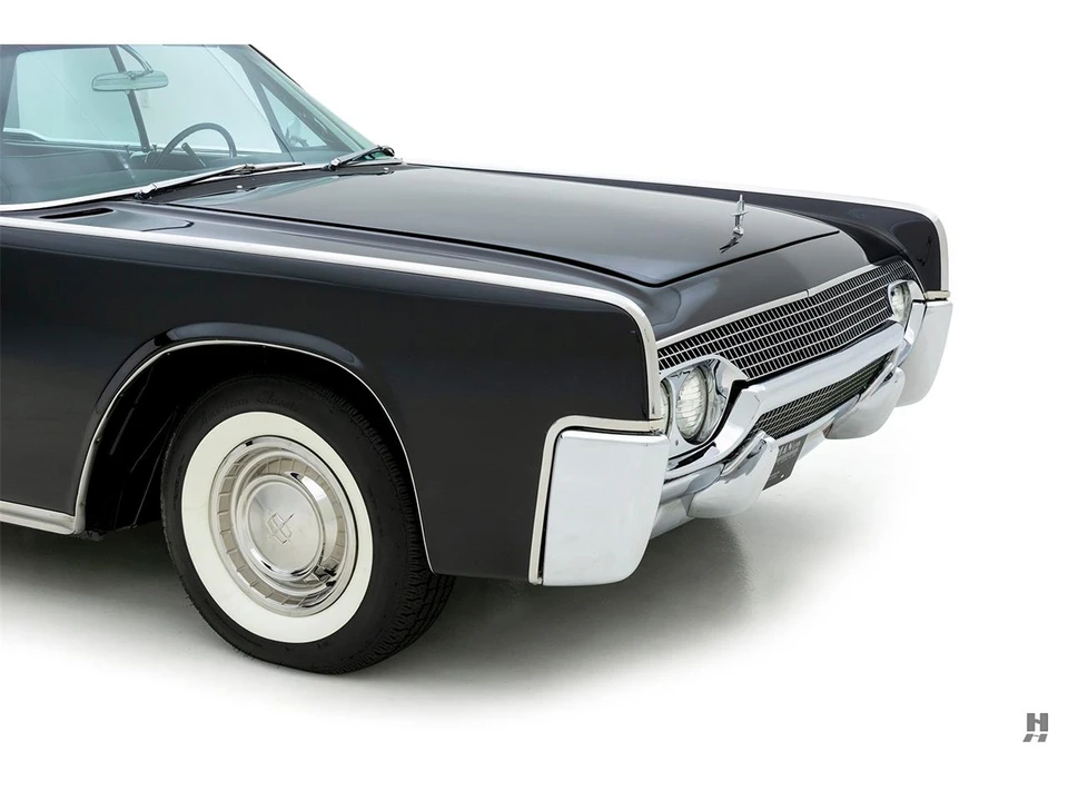 1961 Lincoln Continental 4th Gen - Image 17 of 31