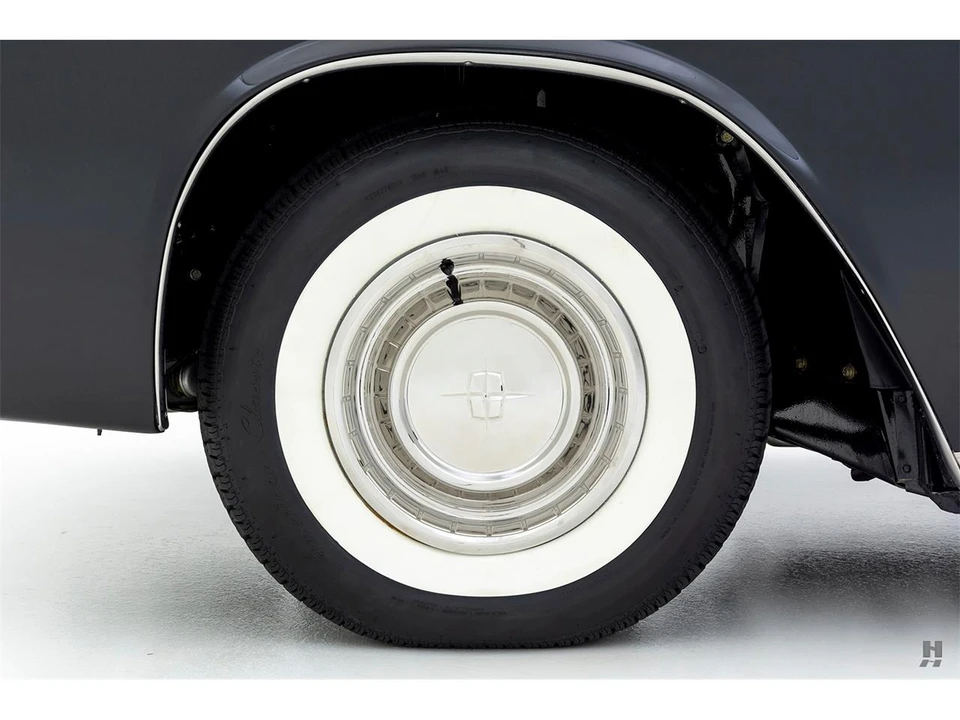 1961 Lincoln Continental 4th Gen - Image 20 of 31