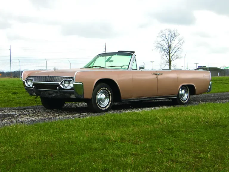 1961 Lincoln Continental 4th Gen - Image 2 of 2