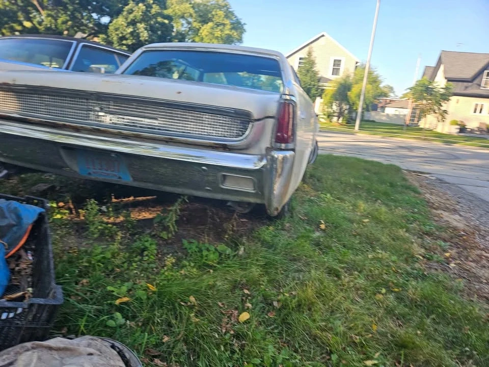 1961 Lincoln Continental 4th Gen - Image 3 of 9