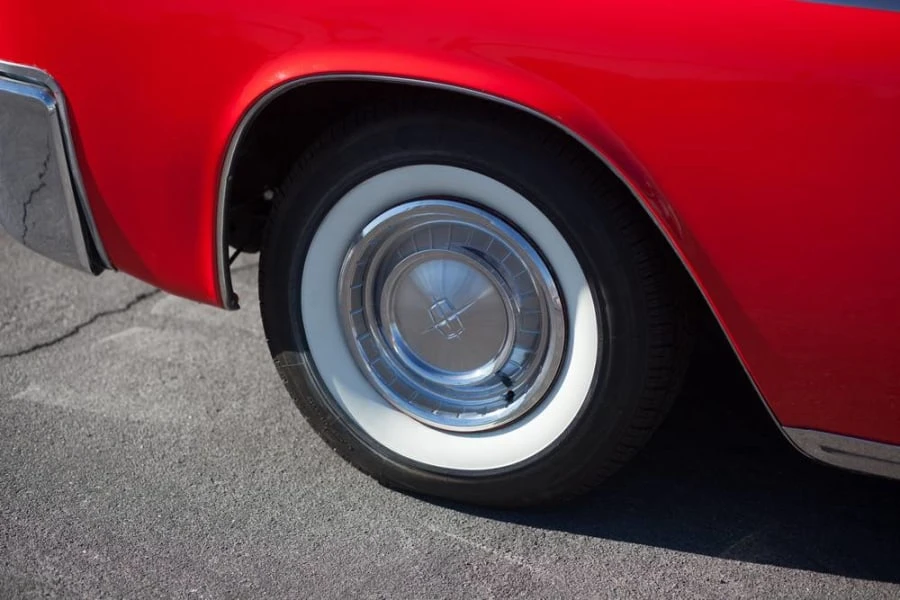 1961 Lincoln Continental 4th Gen - Image 9 of 11
