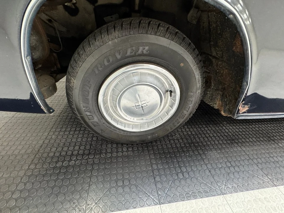 1961 Lincoln Continental 4th Gen - Image 12 of 31