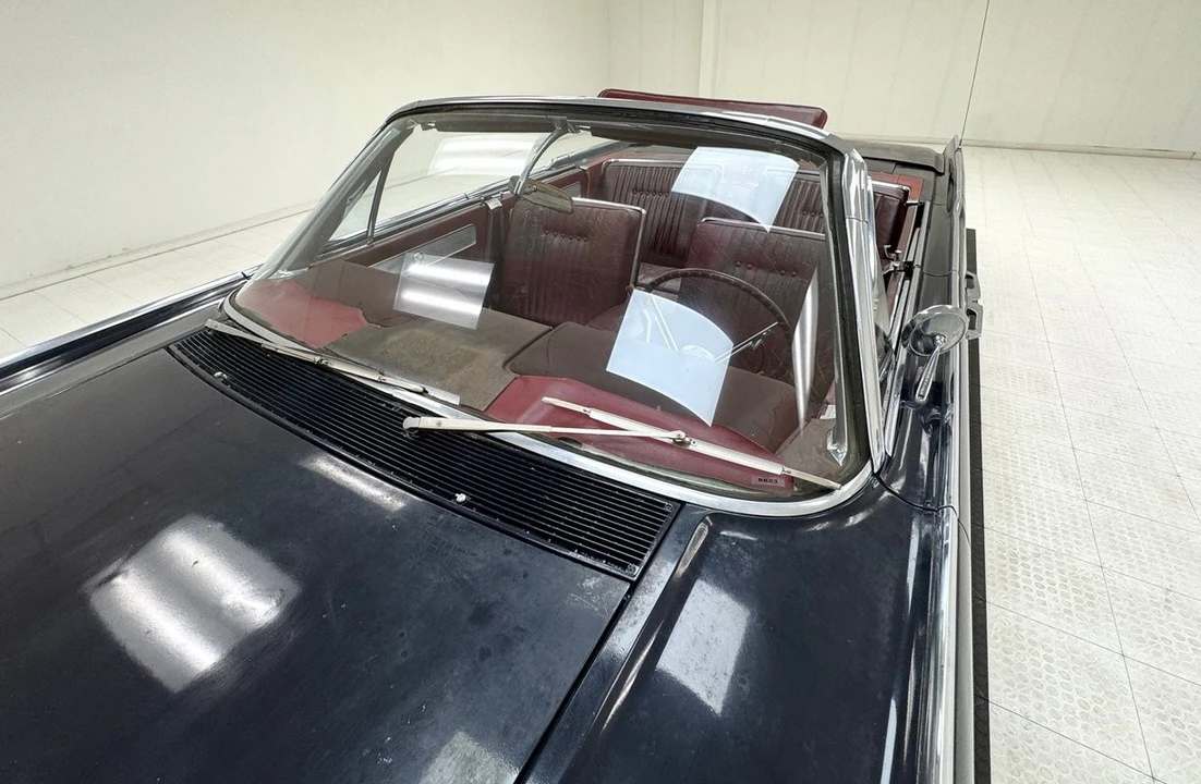 1961 Lincoln Continental 4th Gen - Image 13 of 31